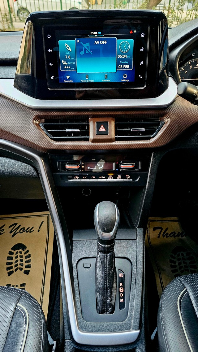 Second-hand 2023 Maruti Suzuki Brezza Zxi AT for sale in New Delhi-13