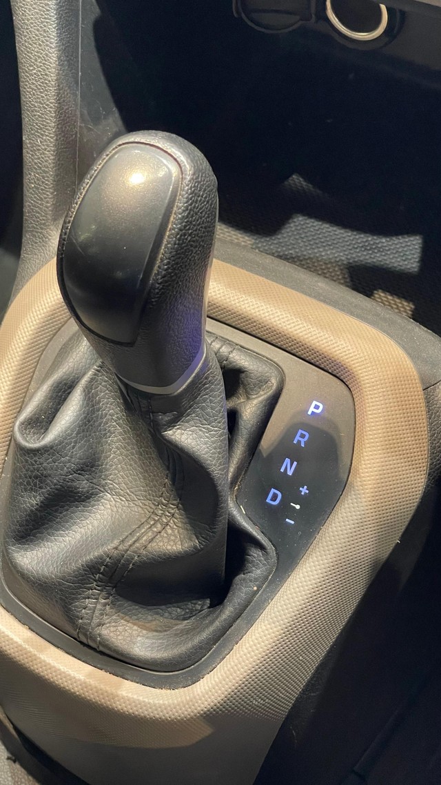 Second-hand 2017 Hyundai Grand i10 Magna AT for sale in Hyderabad-8