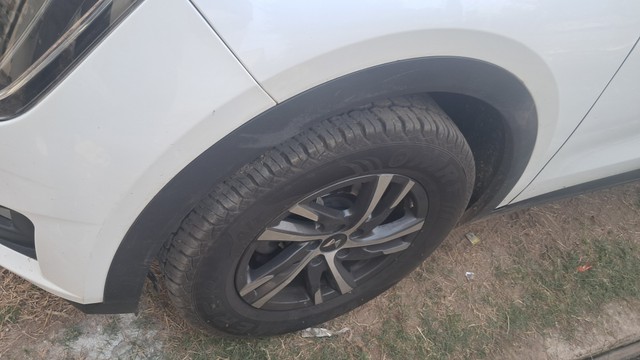 Second-hand 2023 Mahindra XUV700 AX5 BSVI for sale in Jabalpur-16