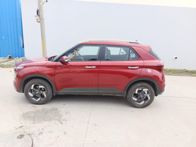 Second-hand 2021 Hyundai Venue SX Opt Executive Diesel for sale in Hyderabad-4