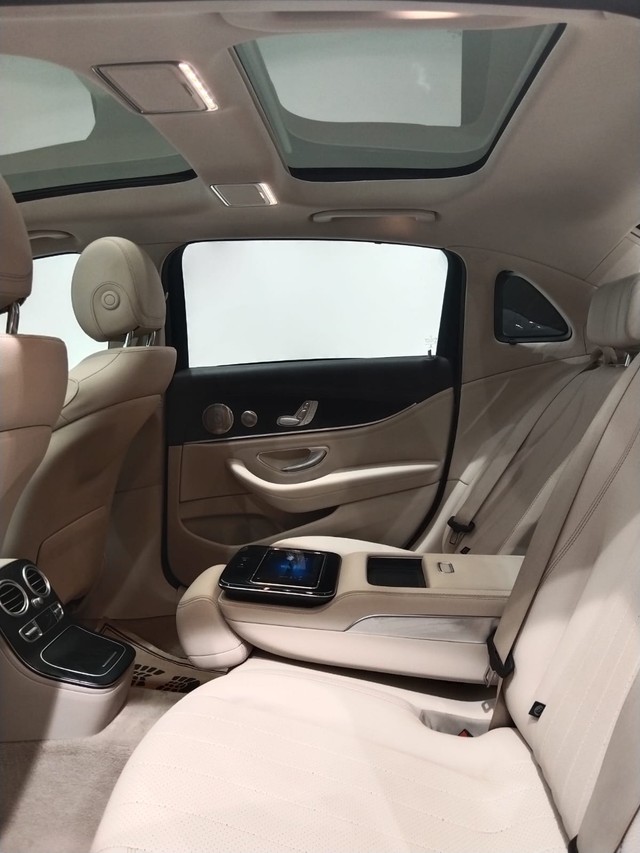 Second-hand 2022 Mercedes-Benz E-Class Exclusive E 220d BSVI for sale in New Delhi-9