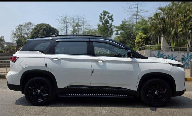 Second-hand 2024 MG Hector Sharp Pro SNOWSTORM CVT 2024-2025 for sale in Mumbai-1