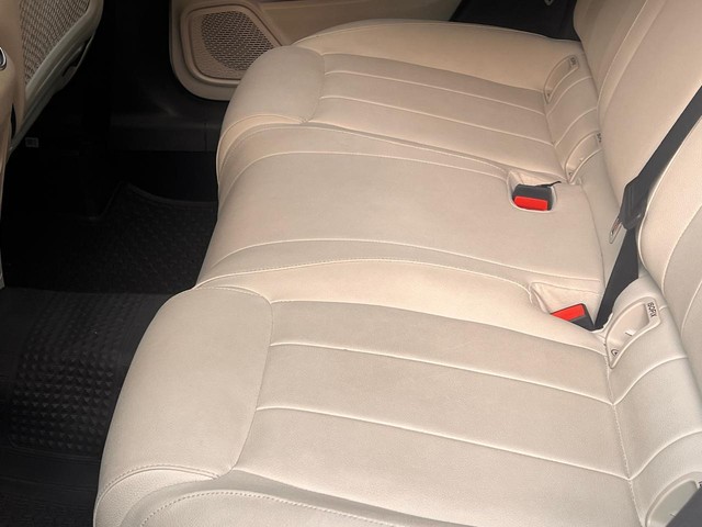 Second-hand 2024 Mercedes-Benz GLA 200 for sale in New Delhi-12