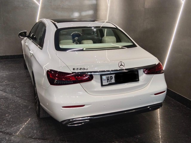 Second-hand 2022 Mercedes-Benz E-Class Exclusive E 220d BSVI for sale in New Delhi-2