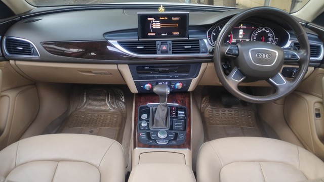 Second-hand 2012 Audi A6 2.0 TDI Premium Plus for sale in Bangalore-10