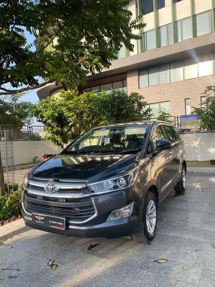 2018 Toyota Innova Crysta 2.4 वीएक्स MT 8S बीएस4