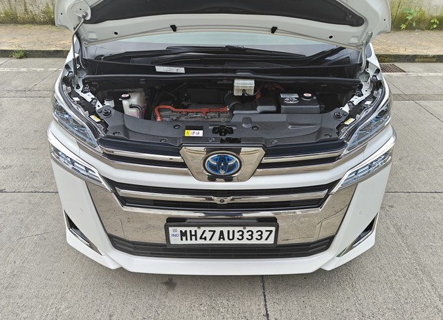 Second-hand 2020 Toyota Vellfire Executive Lounge BSVI for sale in Mumbai-6