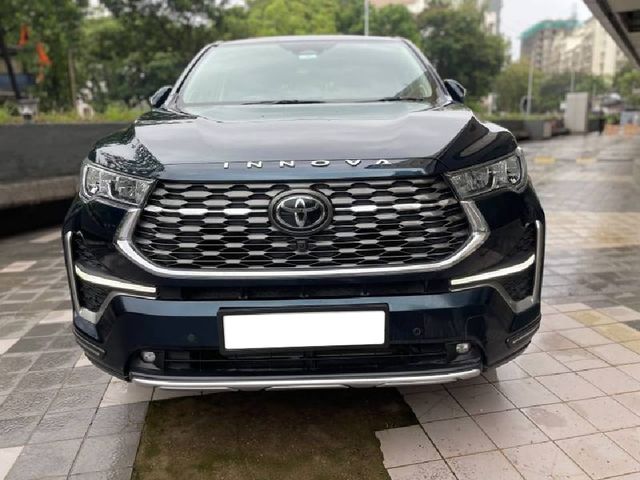 Toyota Innova Hycross ZX(O) Hybrid Second-hand 2023 Toyota Innova Hycross ZX(O) Hybrid for sale in Mumbai