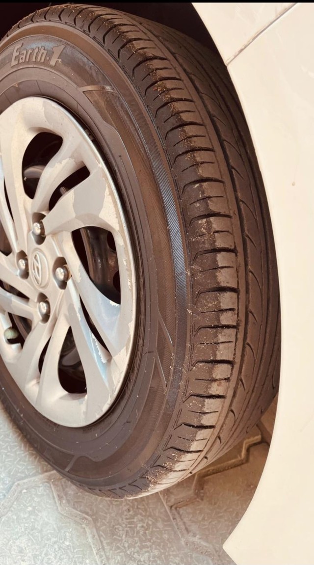 Second-hand 2021 Hyundai Aura S CNG for sale in New Delhi-6