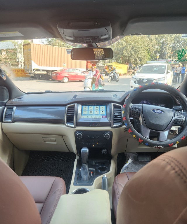 Ford Endeavour 2.2 Titanium AT 4X2 Second-hand 2016 Ford Endeavour 2.2 Titanium AT 4X2 for sale in New Delhi-15