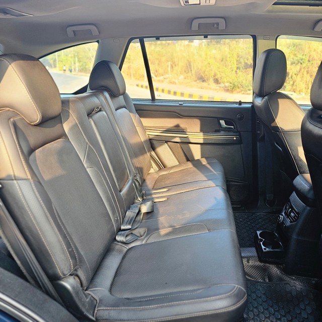 Second-hand 2017 Tata Hexa XT for sale in Navi Mumbai-6