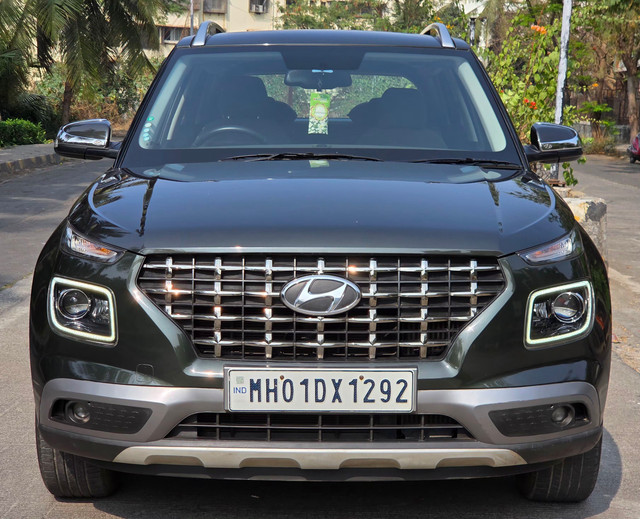 Second-hand 2021 Hyundai Venue SX Plus Turbo DCT for sale in Mumbai-5