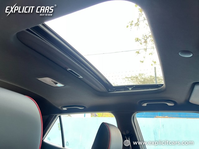 Second-hand 2024 Hyundai Venue S Opt Turbo DCT for sale in Kolkata-13