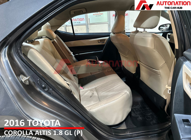 Second-hand 2016 Toyota Corolla Altis GL MT for sale in Kolkata-10