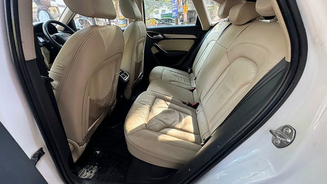 Second-hand 2016 Audi Q3 35 TDI Quattro Premium Plus for sale in New Delhi-12