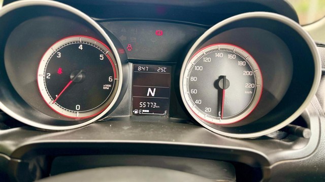 Second-hand 2018 Maruti Swift AMT ZDI for sale in Pune-12