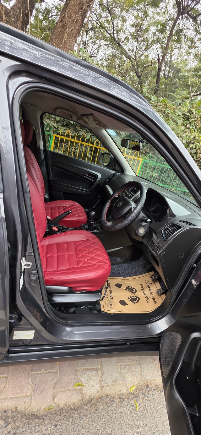 Second-hand 2018 Maruti Vitara Brezza VDi for sale in Allahabad-5