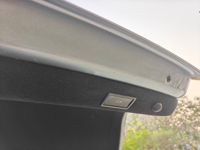 Second-hand 2016 Skoda Superb LK 1.8 TSI AT for sale in Mumbai-12