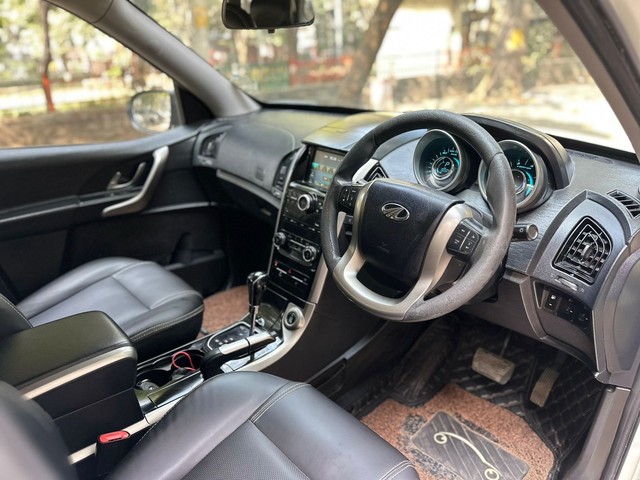 Second-hand 2019 Mahindra XUV500 W7 AT BSIV for sale in New Delhi-10