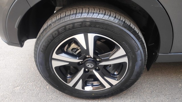 Tata Nexon EV XZ Plus - Photo 9