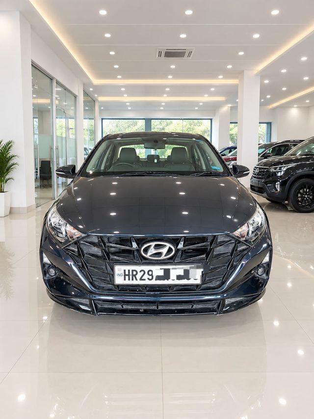 Hyundai i20 स्पोर्टज़ IVT बीएस6 Second-hand 2021 Hyundai i20 स्पोर्टज़ IVT बीएस6 for sale in Faridabad