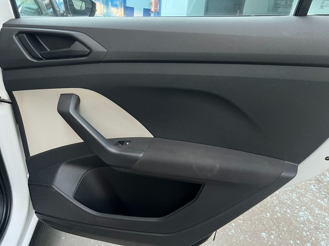 Second-hand 2023 Volkswagen Taigun 1.0 TSI Comfortline BSVI for sale in Kolkata-11