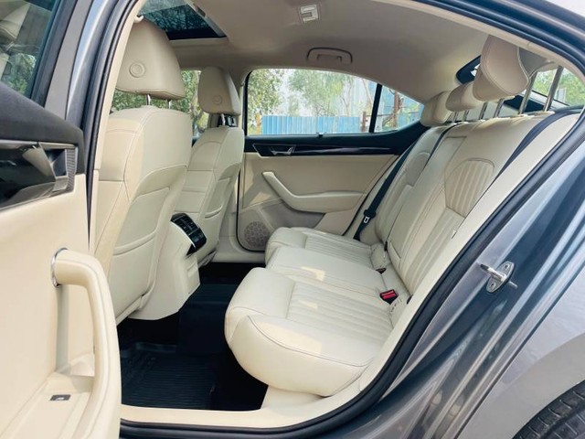 Second-hand 2022 Skoda Superb Laurin & klement BSVI for sale in Mumbai-10