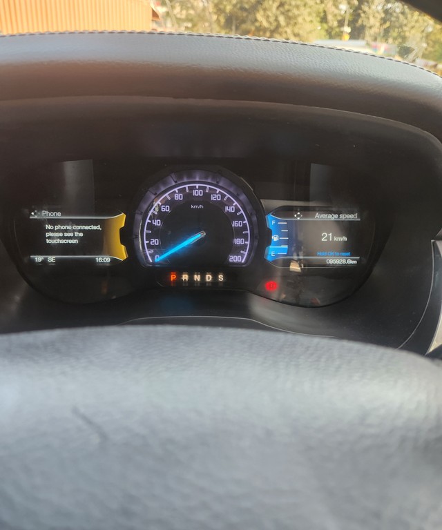 Ford Endeavour 2.2 Titanium AT 4X2 Second-hand 2016 Ford Endeavour 2.2 Titanium AT 4X2 for sale in New Delhi-10