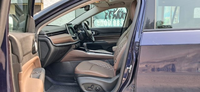 Second-hand 2024 Jeep Meridian Limited Opt 4x4 AT for sale in New Delhi-19