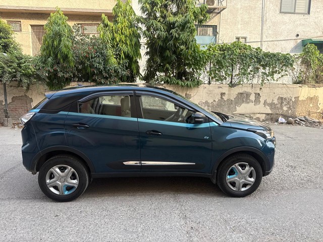 Tata Nexon EV XM - Photo 3
