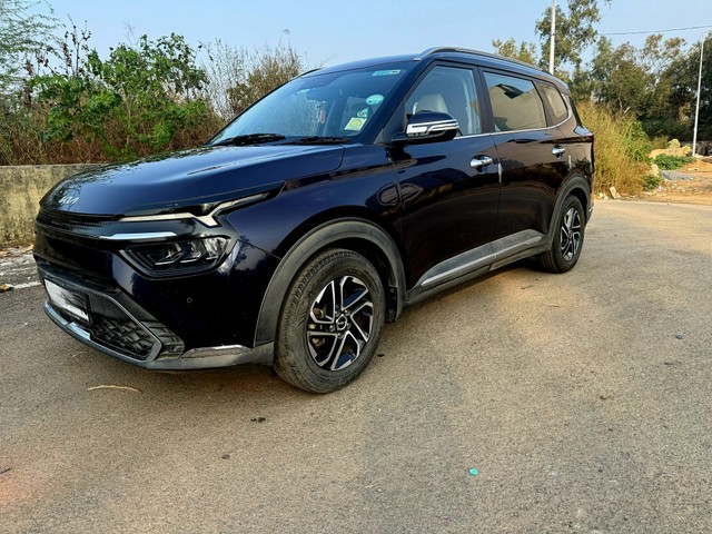 Second-hand 2022 Kia Carens Luxury Plus Turbo DCT 2022-2023 for sale in New Delhi-4