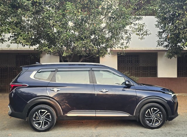 Kia Carens Luxury Plus Diesel AT 6 STR BSVI Second-hand 2022 Kia Carens Luxury Plus Diesel AT 6 STR BSVI for sale in Chennai-1