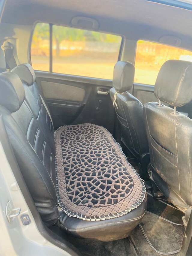 Second-hand 2015 Maruti Suzuki Wagon R LXI BS IV for sale in Ahmedabad-8