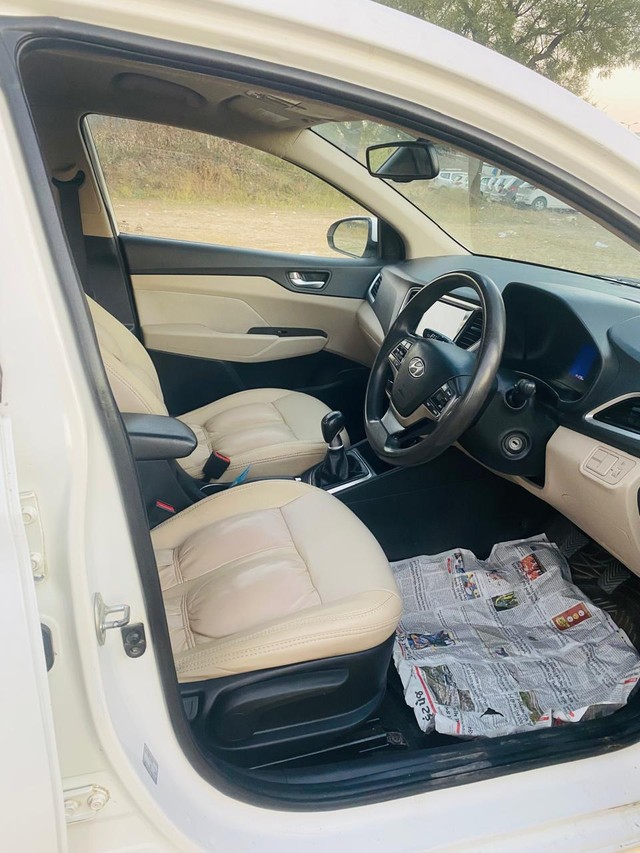 Hyundai Verna CRDi 1.6 SX Second-hand 2019 Hyundai Verna CRDi 1.6 SX for sale in Ahmedabad-6