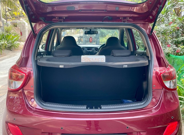 Hyundai Grand i10 Asta Second-hand 2016 Hyundai Grand i10 Asta for sale in Chennai-11