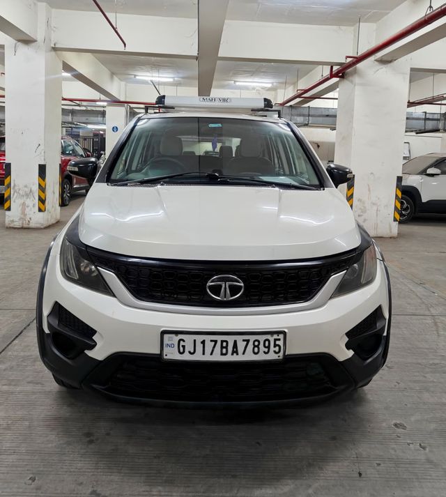 Tata Hexa XE Second-hand 2017 Tata Hexa XE for sale in Ahmedabad