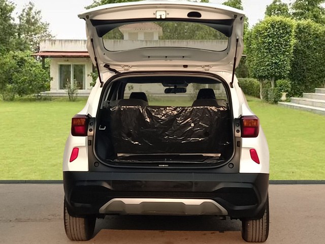 Second-hand 2022 Kia Seltos HTK G for sale in New Delhi-6