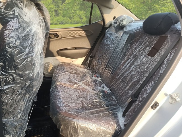 Second-hand 2023 Hyundai Aura S for sale in New Delhi-12