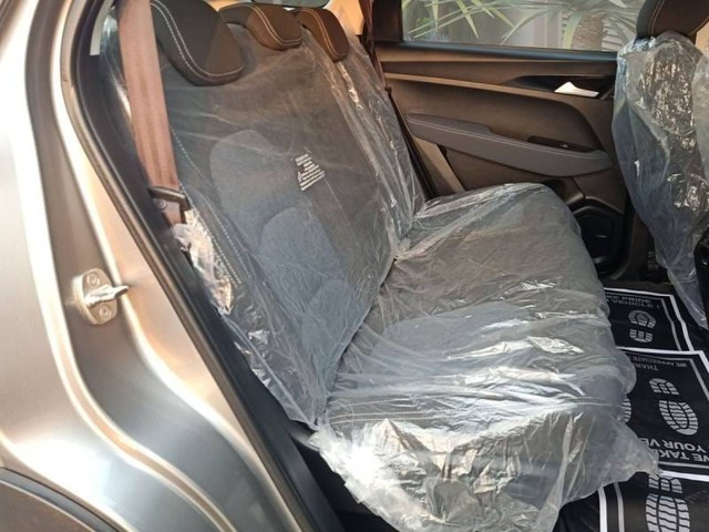 MG Hector Shine MT Second-hand 2022 MG Hector Shine MT for sale in New Delhi-9