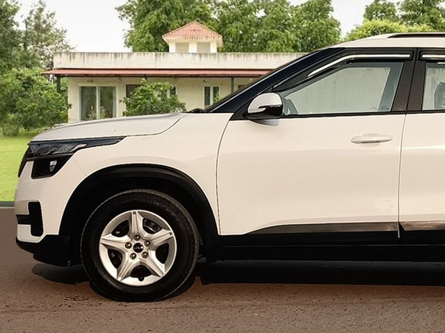 Second-hand 2022 Kia Seltos HTK G for sale in New Delhi-7