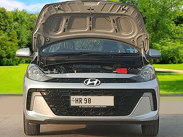 Second-hand 2023 Hyundai Aura S for sale in New Delhi-7