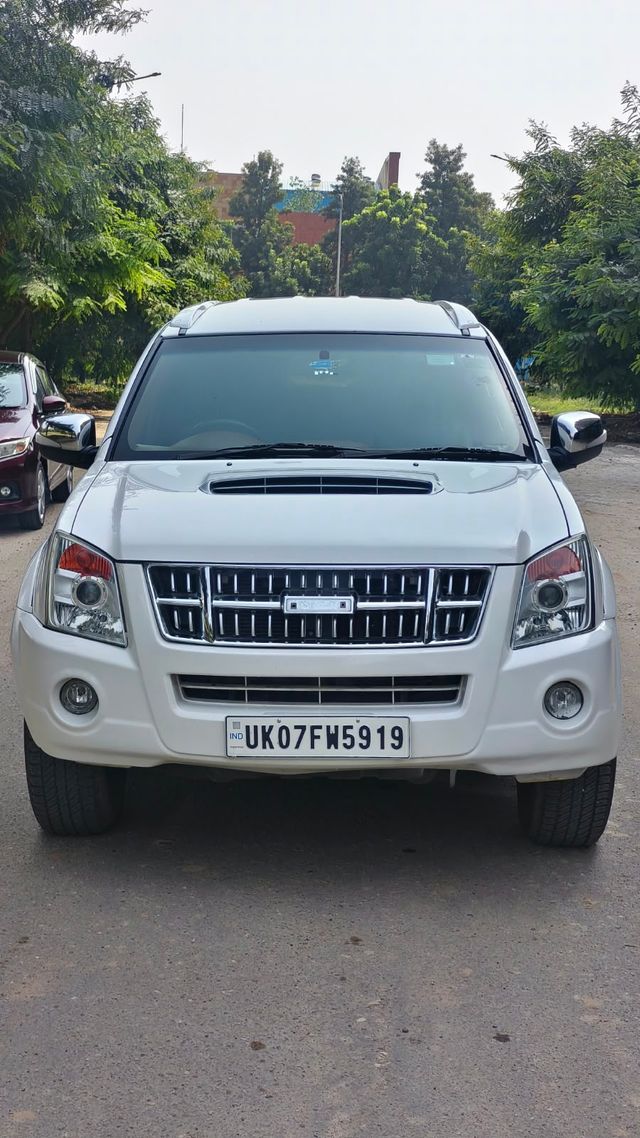 Isuzu MU 7 4x2 एचआई PACK BS III Second-hand 2014 Isuzu MU 7 4x2 एचआई PACK BS III for sale in Mohali