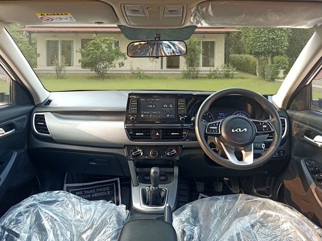 Second-hand 2022 Kia Seltos HTK G for sale in New Delhi-11