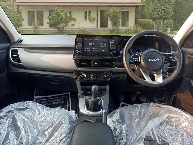 Second-hand 2022 Kia Seltos HTK G for sale in New Delhi-8