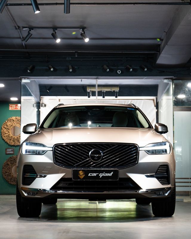 Volvo XC60 B5 Second-hand 2025 Volvo XC60 B5 for sale in New Delhi