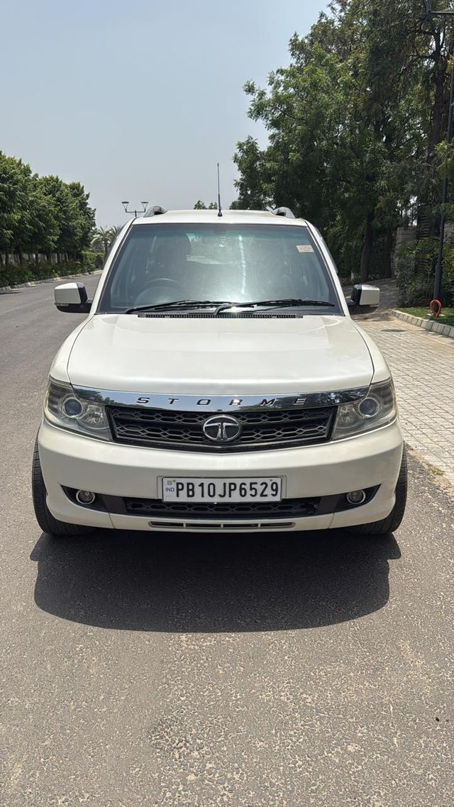 Second-hand 2015 Tata Safari Storme वीएक्स for sale in Ludhiana