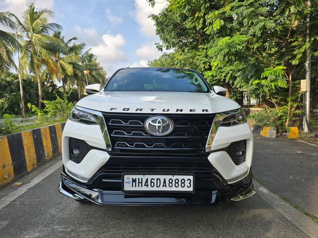 Toyota Fortuner Leader Edition 4x2 Diesel AT Second-hand 2025 Toyota Fortuner Leader Edition 4x2 Diesel AT for sale in Mumbai