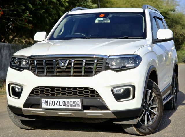 Mahindra Scorpio N Z8 डीजल Second-hand 2023 Mahindra Scorpio N Z8 डीजल for sale in Nashik