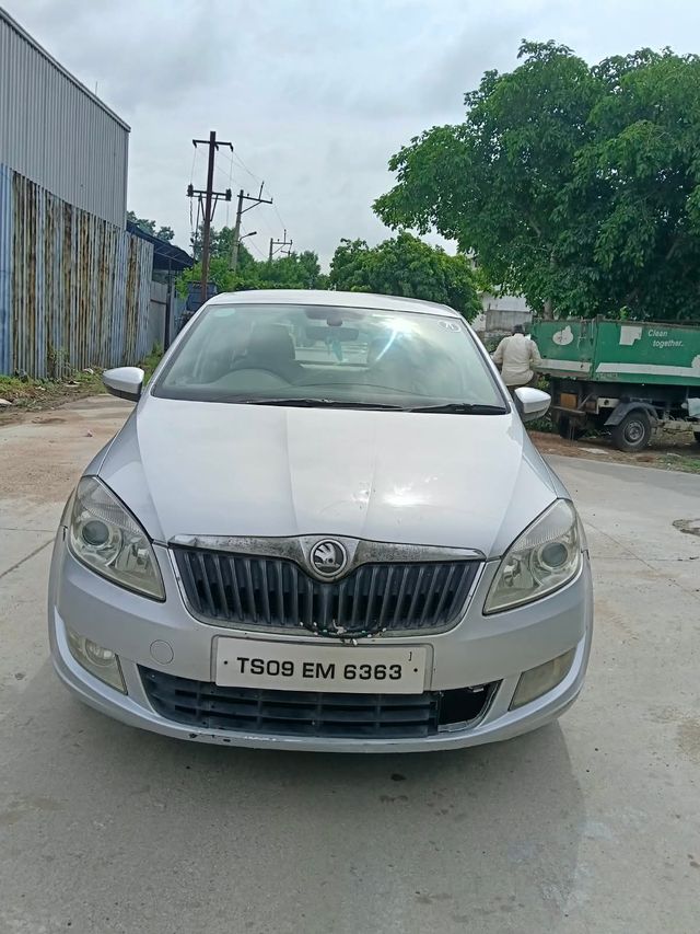 Skoda Rapid 1.5 TDI AT Style Plus Second-hand 2016 Skoda Rapid 1.5 TDI AT Style Plus for sale in Hyderabad