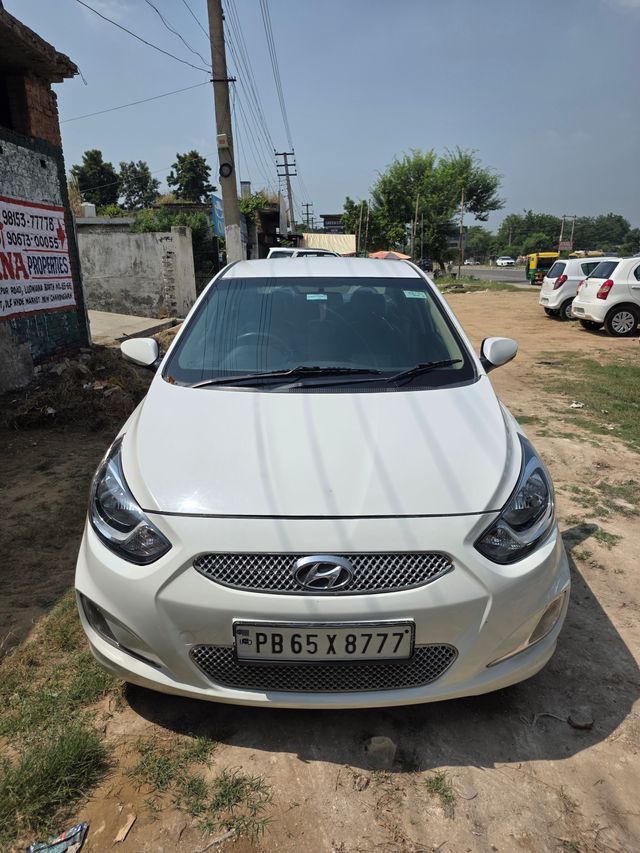 Hyundai Verna 1.6 CRDI Second-hand 2013 Hyundai Verna 1.6 CRDI for sale in Ludhiana